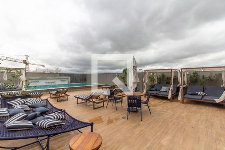 Apartamento à venda com 24m², 1 quarto e sem vaga Apartamento à venda com 24m², 1 quarto e sem vagaÁrea comum - Piscina