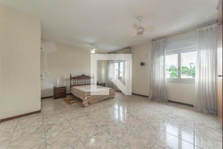 Casa à venda com 240m², 3 quartos e 3 vagas Casa à venda com 240m², 3 quartos e 3 vagasSuíte