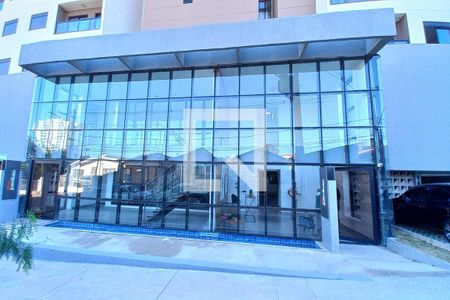 Apartamento à venda com 33m², 1 quarto e 1 vaga Apartamento à venda com 33m², 1 quarto e 1 vagaFachada e Portaria