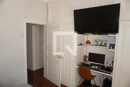 Apartamento à venda com 578m², 5 quartos e 2 vagasQuarto 4