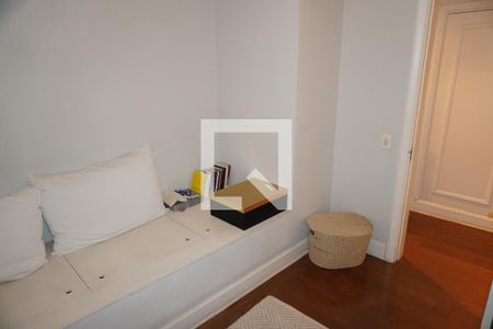 Apartamento à venda com 578m², 5 quartos e 2 vagasQuarto 1