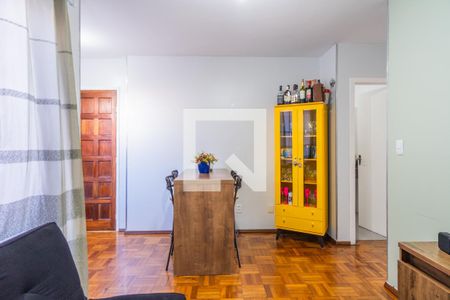 Sala de apartamento à venda com 3 quartos, 80m² em Cristal, Porto Alegre