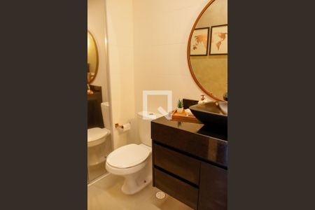 Apartamento à venda com 62m², 2 quartos e 1 vaga Apartamento à venda com 62m², 2 quartos e 1 vagaBanheiro