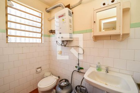 Casa à venda com 172m², 3 quartos e 3 vagas Casa à venda com 172m², 3 quartos e 3 vagasBanheiro de serviço