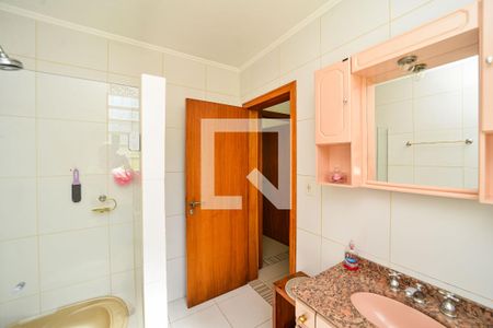 Casa à venda com 172m², 3 quartos e 3 vagas Casa à venda com 172m², 3 quartos e 3 vagasBanheiro Social