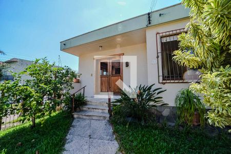 Casa à venda com 172m², 3 quartos e 3 vagas Casa à venda com 172m², 3 quartos e 3 vagasFachada