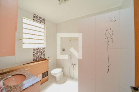 Casa à venda com 172m², 3 quartos e 3 vagas Casa à venda com 172m², 3 quartos e 3 vagasBanheiro Social