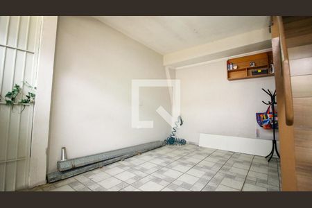 Casa à venda com 250m², 5 quartos e 4 vagas Casa à venda com 250m², 5 quartos e 4 vagasGaragem