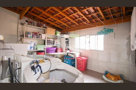 Casa à venda com 250m², 5 quartos e 4 vagas Casa à venda com 250m², 5 quartos e 4 vagasÁrea de Serviço