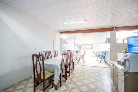 Casa à venda com 238m², 3 quartos e 2 vagas Casa à venda com 238m², 3 quartos e 2 vagasSalão de Festas