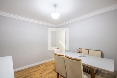 Casa à venda com 238m², 3 quartos e 2 vagas Casa à venda com 238m², 3 quartos e 2 vagasSala de Jantar