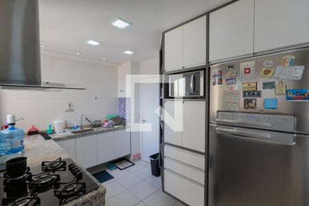 Apartamento à venda com 144m², 3 quartos e 2 vagas Apartamento à venda com 144m², 3 quartos e 2 vagasCozinha