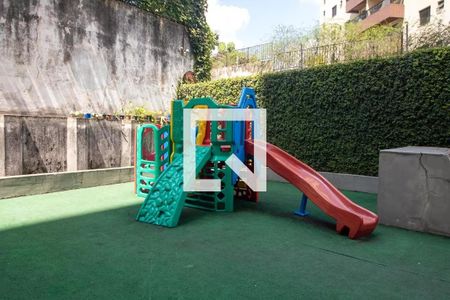 Apartamento à venda com 227m², 3 quartos e 2 vagas Apartamento à venda com 227m², 3 quartos e 2 vagasÁrea comum - Playground