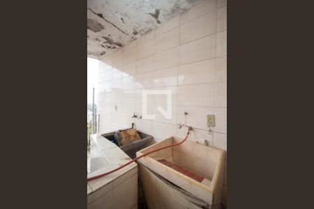 Casa à venda com 174m², 3 quartos e 3 vagas Casa à venda com 174m², 3 quartos e 3 vagasÁrea de Serviço