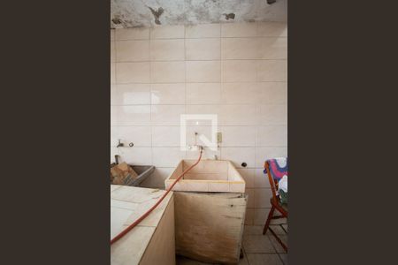 Casa à venda com 174m², 3 quartos e 3 vagas Casa à venda com 174m², 3 quartos e 3 vagasÁrea de Serviço