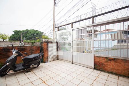 Casa à venda com 174m², 3 quartos e 3 vagas Casa à venda com 174m², 3 quartos e 3 vagasGaragem