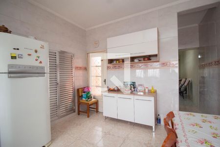 Casa à venda com 174m², 3 quartos e 3 vagas Casa à venda com 174m², 3 quartos e 3 vagasCozinha