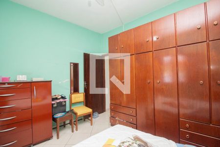 Casa à venda com 174m², 3 quartos e 3 vagas Casa à venda com 174m², 3 quartos e 3 vagasQuarto 3