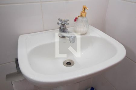 Casa à venda com 174m², 3 quartos e 3 vagas Casa à venda com 174m², 3 quartos e 3 vagasBanheiro 1