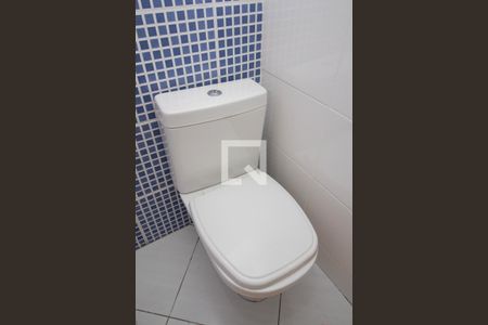 Casa à venda com 174m², 3 quartos e 3 vagas Casa à venda com 174m², 3 quartos e 3 vagasBanheiro 1