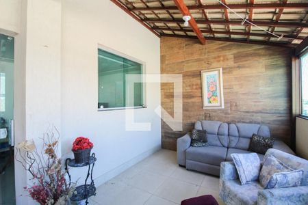 Apartamento à venda com 130m², 2 quartos e 1 vaga Apartamento à venda com 130m², 2 quartos e 1 vagaCobertura