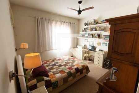 Casa à venda com 4 quartos, 250m² em Badu, Niterói
