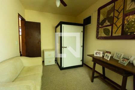 Casa à venda com 4 quartos, 250m² em Badu, Niterói