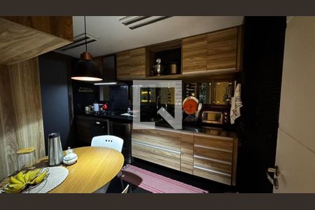 Apartamento para alugar com 194m², 3 quartos e 2 vagas Apartamento para alugar com 194m², 3 quartos e 2 vagasFoto 08