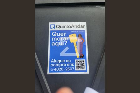 Casa à venda com 220m², 3 quartos e 4 vagas Casa à venda com 220m², 3 quartos e 4 vagasPlaca