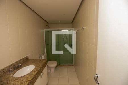 Apartamento à venda com 297m², 5 quartos e 3 vagas Apartamento à venda com 297m², 5 quartos e 3 vagasBanheiro social