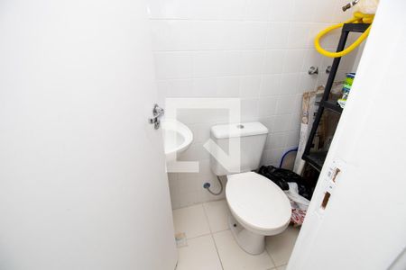 Apartamento à venda com 297m², 5 quartos e 3 vagas Apartamento à venda com 297m², 5 quartos e 3 vagasBanheiro de serviço