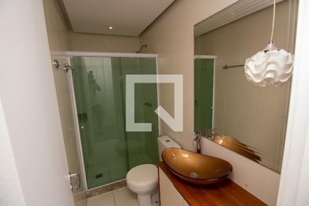 Apartamento à venda com 297m², 5 quartos e 3 vagas Apartamento à venda com 297m², 5 quartos e 3 vagasBanheiro social 2