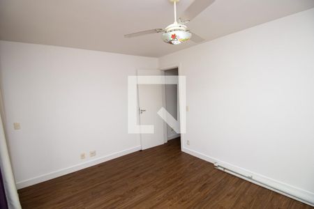 Apartamento à venda com 297m², 5 quartos e 3 vagas Apartamento à venda com 297m², 5 quartos e 3 vagasQuarto 5