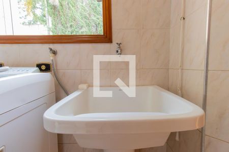 Casa de condomínio para alugar com 390m², 3 quartos e 6 vagas Casa de condomínio para alugar com 390m², 3 quartos e 6 vagasÁrea de Serviço