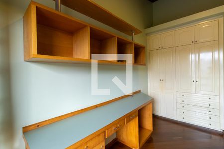 Casa de condomínio para alugar com 390m², 3 quartos e 6 vagas Casa de condomínio para alugar com 390m², 3 quartos e 6 vagasQuarto 2