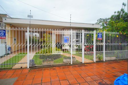 Casa à venda com 250m², 3 quartos e 3 vagasFachada