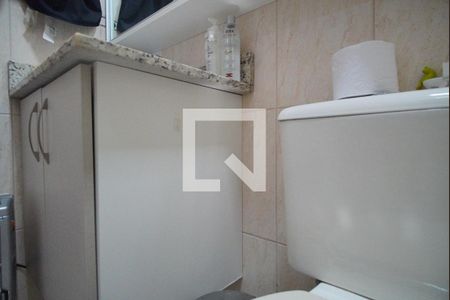 Casa à venda com 250m², 3 quartos e 3 vagasBanheiro Corredor