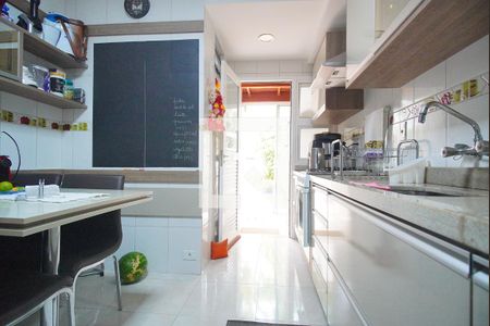 Casa à venda com 250m², 3 quartos e 3 vagasCozinha