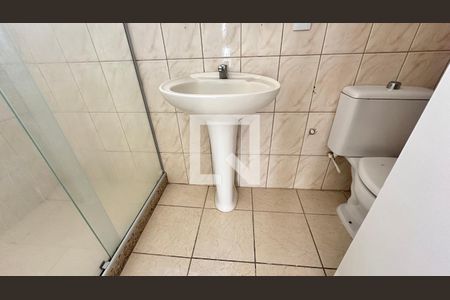 Apartamento à venda com 250m², 5 quartos e 2 vagas Apartamento à venda com 250m², 5 quartos e 2 vagasBanheiro quarto 3