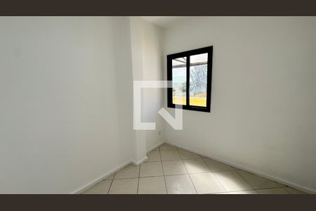 Apartamento à venda com 250m², 5 quartos e 2 vagas Apartamento à venda com 250m², 5 quartos e 2 vagasQuarto 4