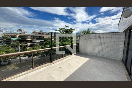 Apartamento à venda com 250m², 5 quartos e 2 vagas Apartamento à venda com 250m², 5 quartos e 2 vagasÁrea Externa