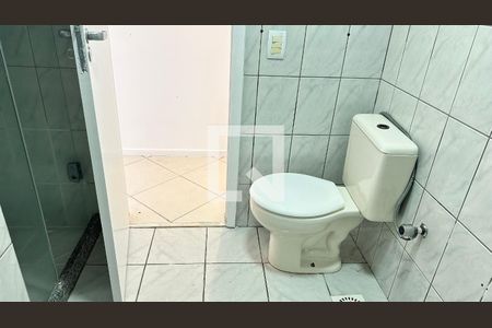 Apartamento à venda com 250m², 5 quartos e 2 vagas Apartamento à venda com 250m², 5 quartos e 2 vagasBanheiro