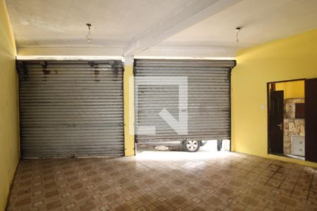 Casa à venda com 230m², 4 quartos e 2 vagasGaragem