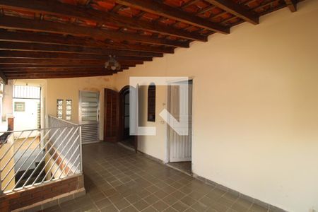 Casa à venda com 230m², 4 quartos e 2 vagasQuarto 2 - Varanda