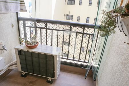 Apartamento à venda com 143m², 3 quartos e 2 vagas Apartamento à venda com 143m², 3 quartos e 2 vagasSuíte 1