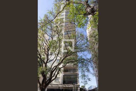 Apartamento à venda com 143m², 3 quartos e 2 vagas Apartamento à venda com 143m², 3 quartos e 2 vagasFachada