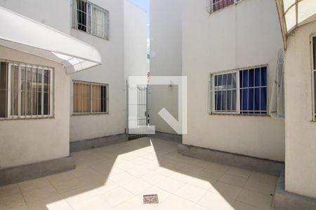 Apartamento à venda com 70m², 3 quartos e 1 vaga Apartamento à venda com 70m², 3 quartos e 1 vagaEntrada