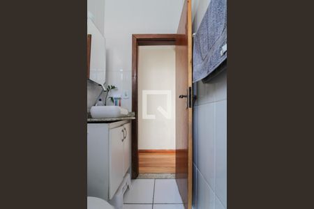 Apartamento à venda com 70m², 3 quartos e 1 vaga Apartamento à venda com 70m², 3 quartos e 1 vagaBanheiro Social