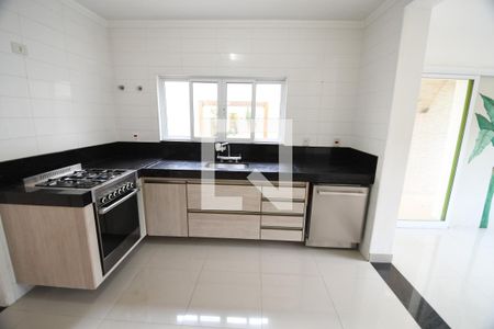 Casa de condomínio para alugar com 480m², 4 quartos e 4 vagasCozinha