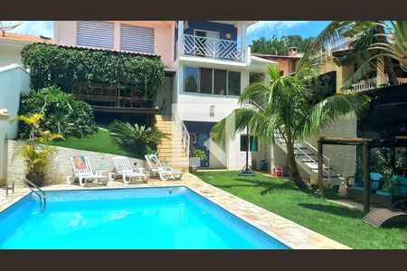 Casa de condomínio para alugar com 480m², 4 quartos e 4 vagas Casa de condomínio para alugar com 480m², 4 quartos e 4 vagasPiscina